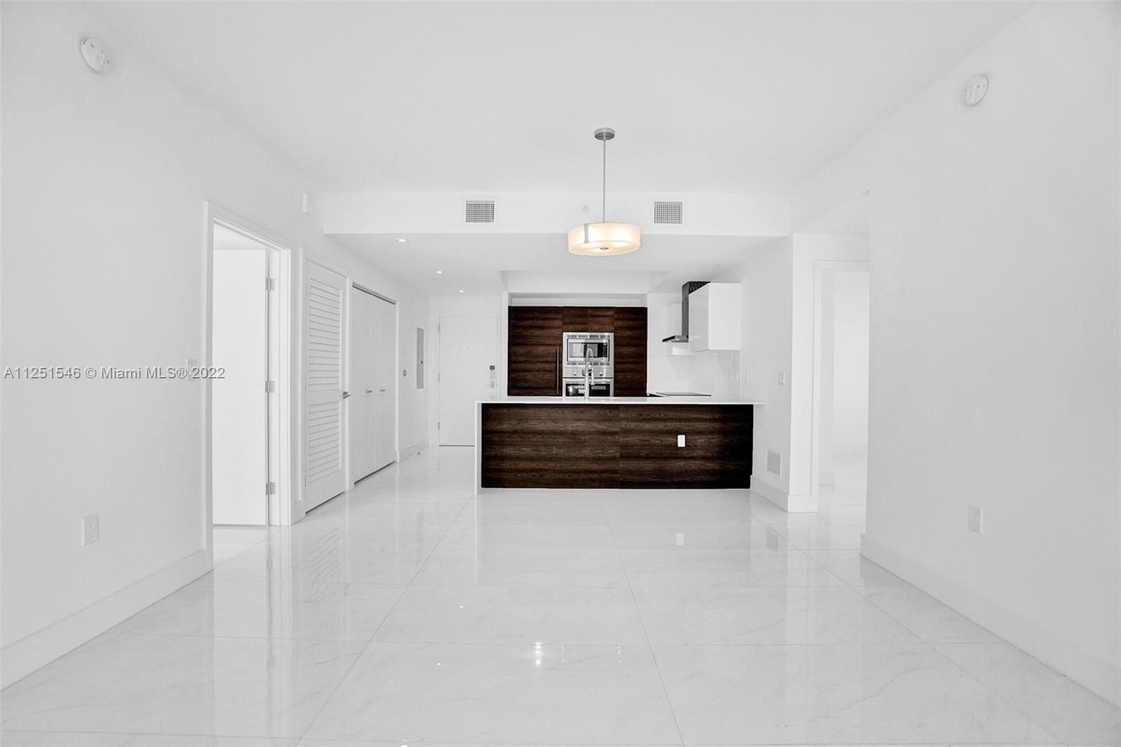 MERRICK MANOR - Residential Lease