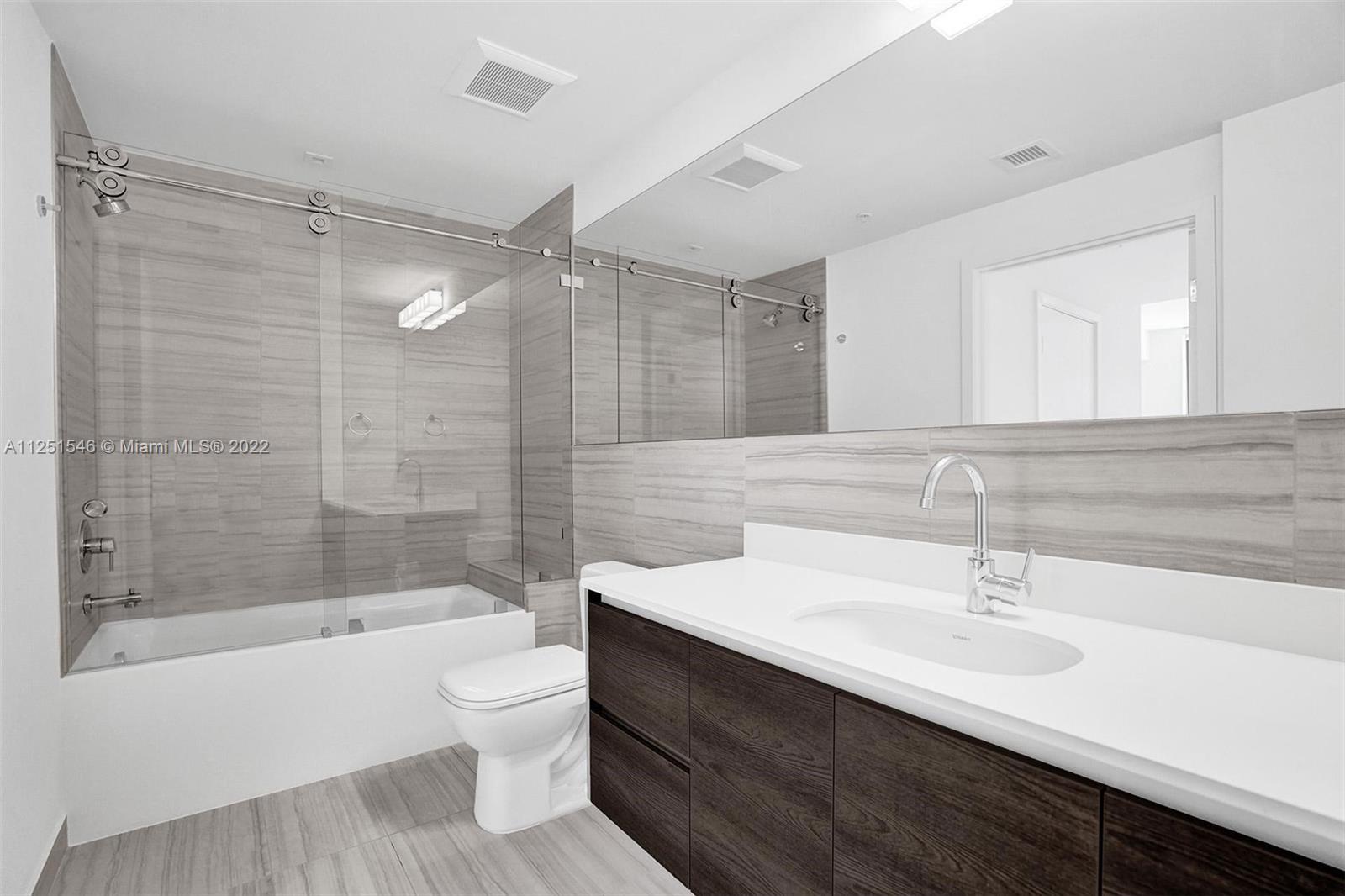 MERRICK MANOR - Residential Lease