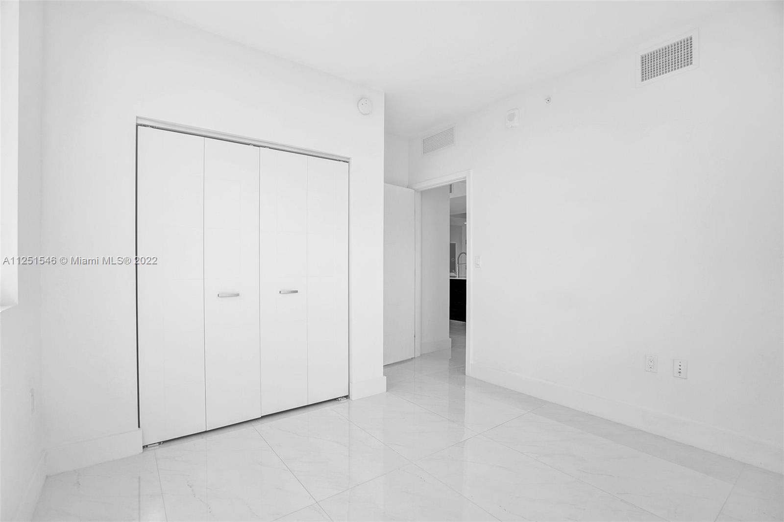 MERRICK MANOR - Residential Lease