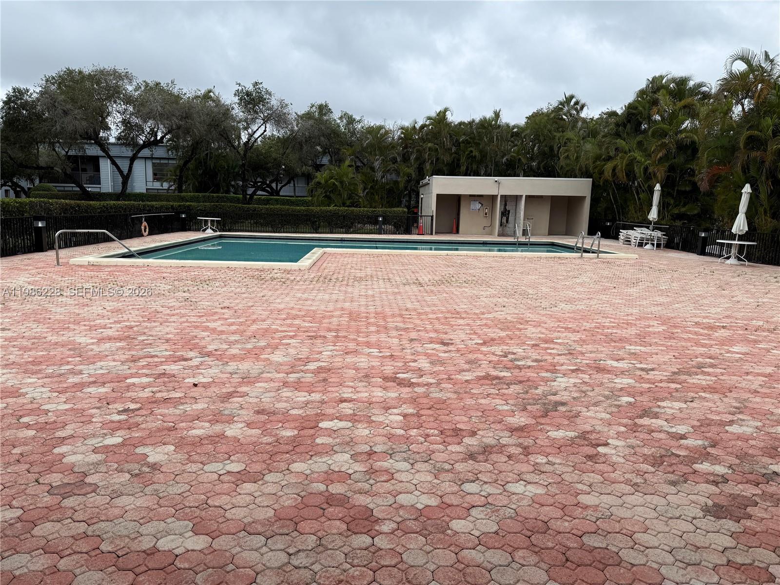 TAMARAC GARDENS CONDOMINI - Residential