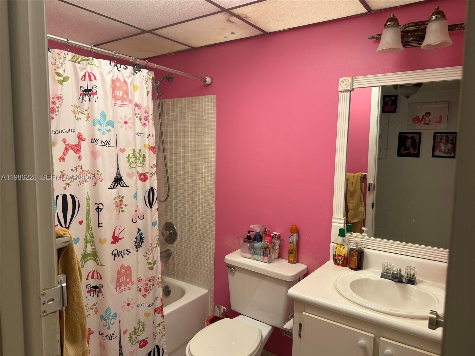 TAMARAC GARDENS CONDOMINI - Residential