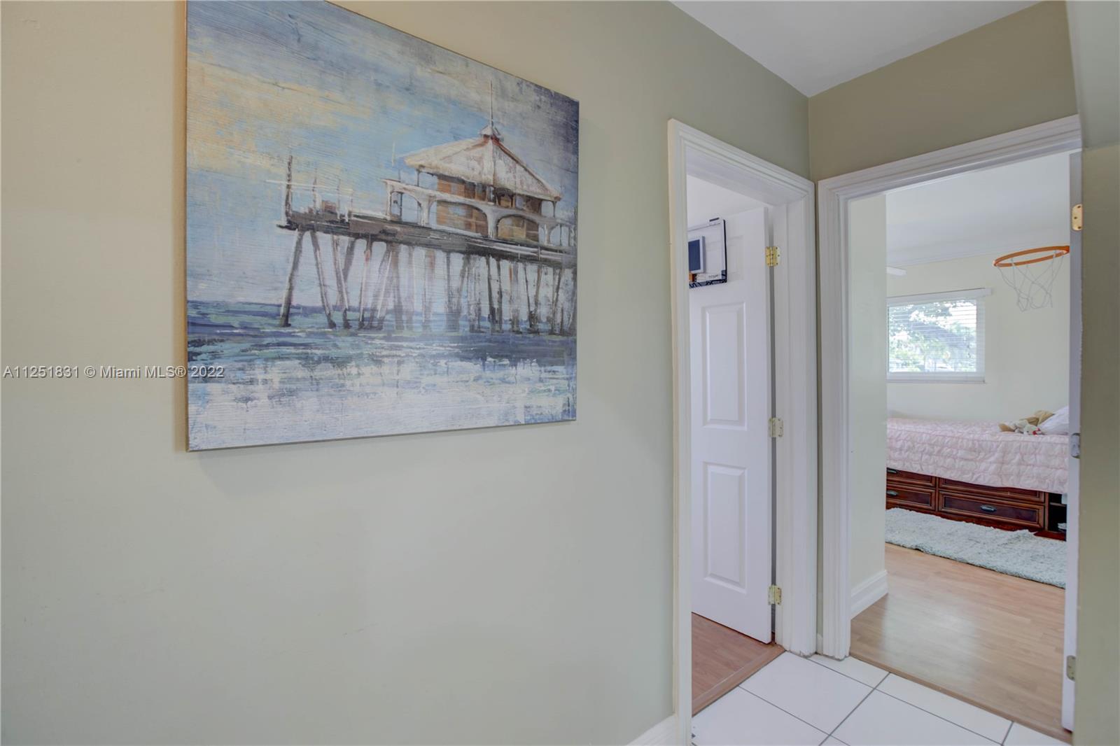 LAUDERDALE GOLF ESTATES - Residential