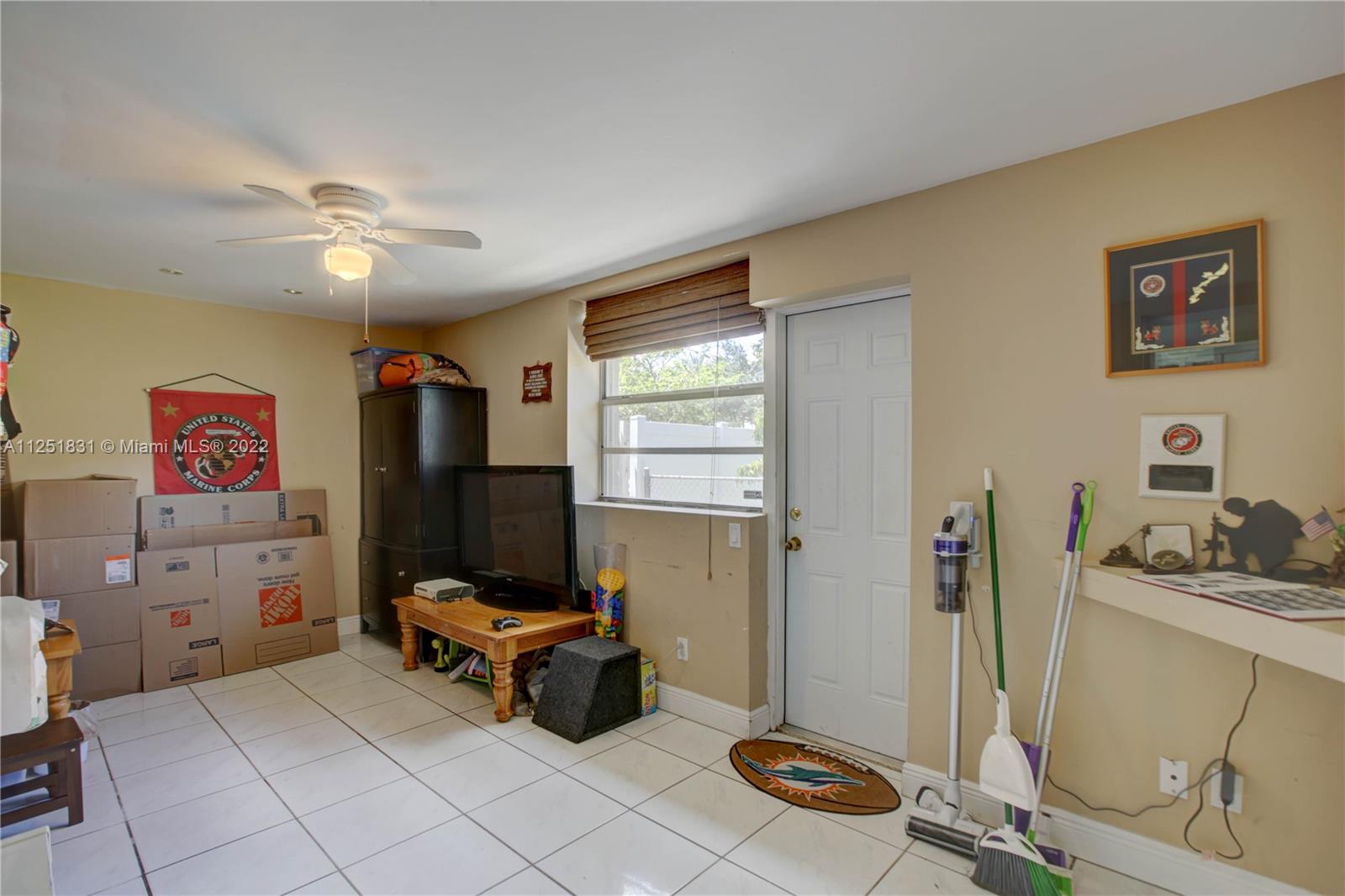 LAUDERDALE GOLF ESTATES - Residential