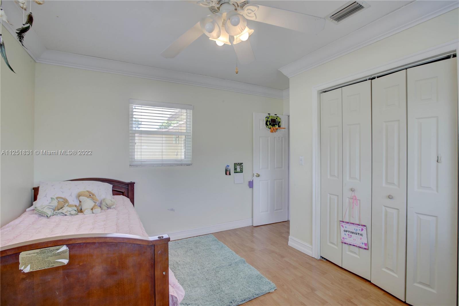 LAUDERDALE GOLF ESTATES - Residential