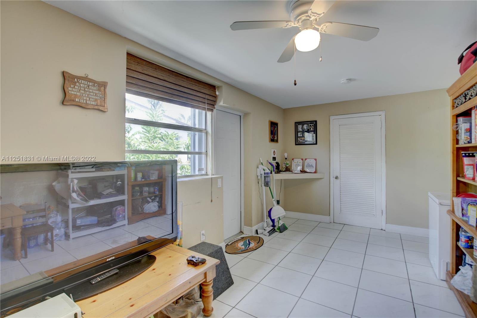 LAUDERDALE GOLF ESTATES - Residential