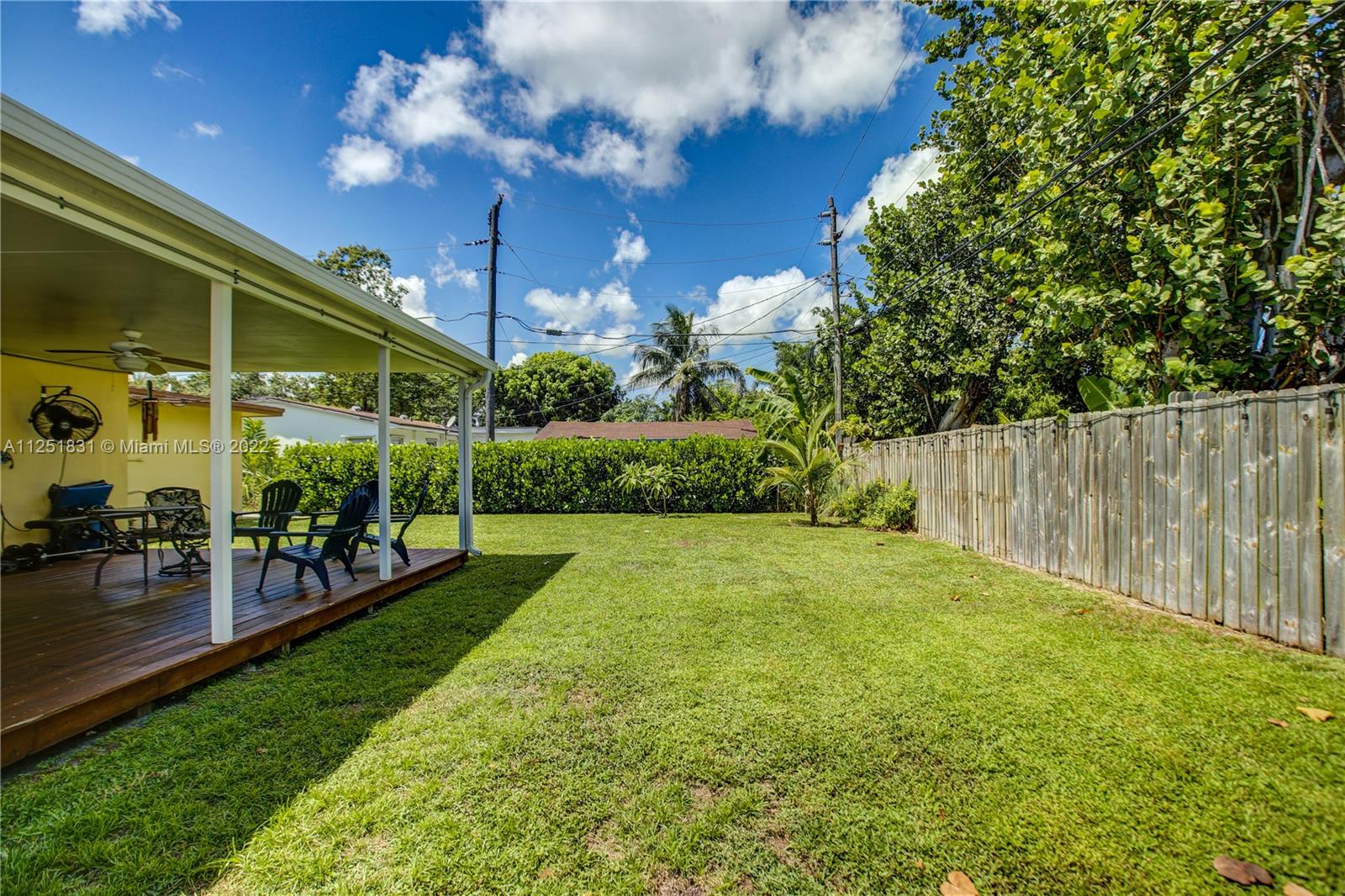 LAUDERDALE GOLF ESTATES - Residential