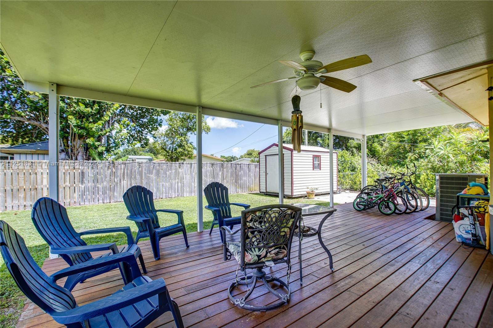 LAUDERDALE GOLF ESTATES - Residential