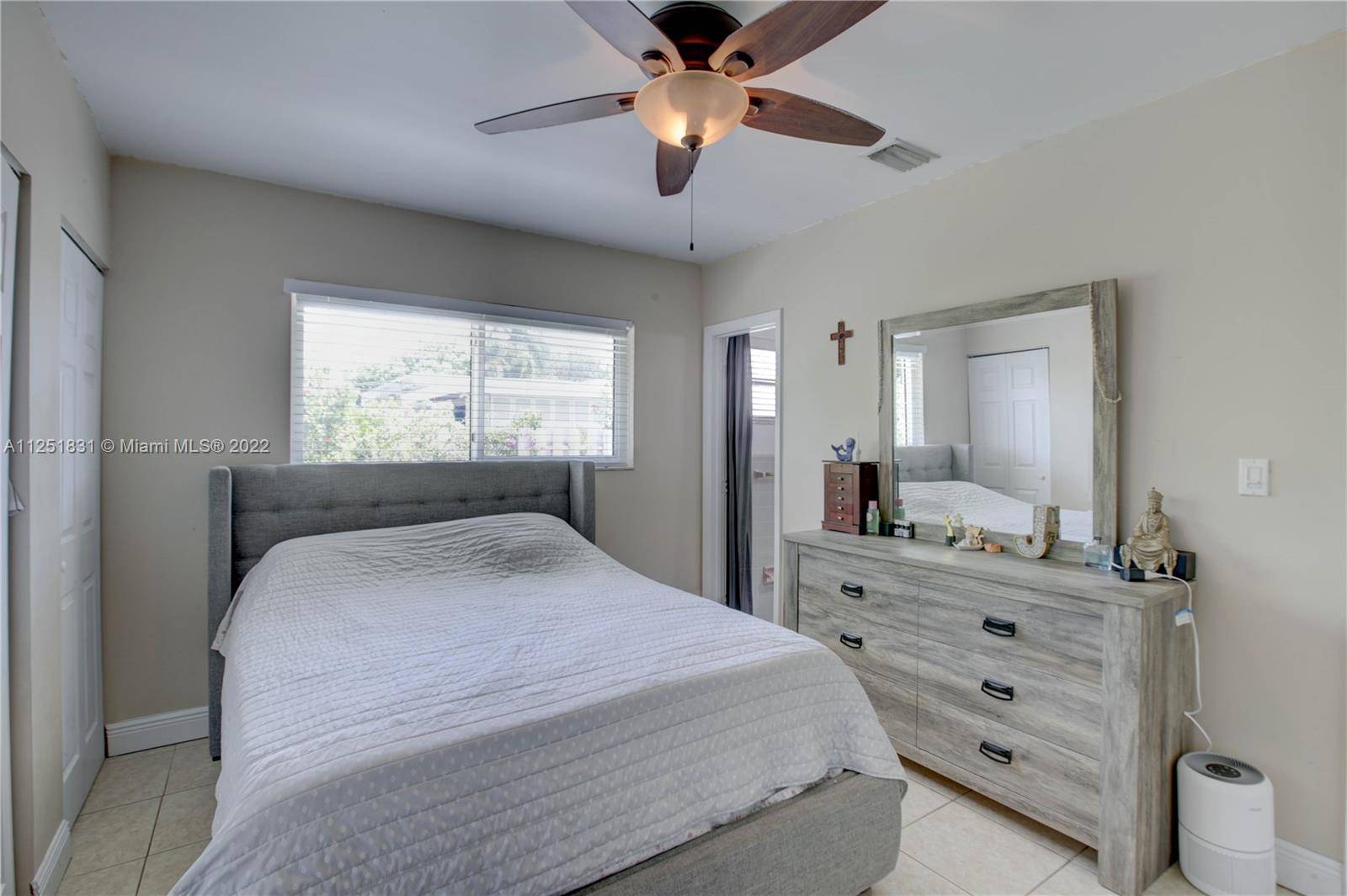 LAUDERDALE GOLF ESTATES - Residential