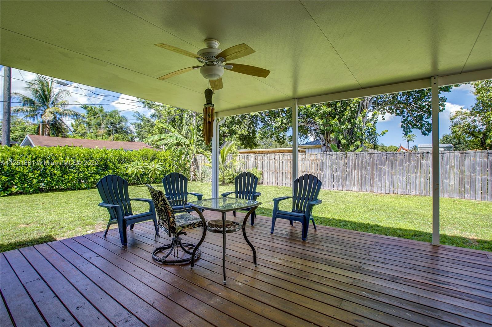 LAUDERDALE GOLF ESTATES - Residential