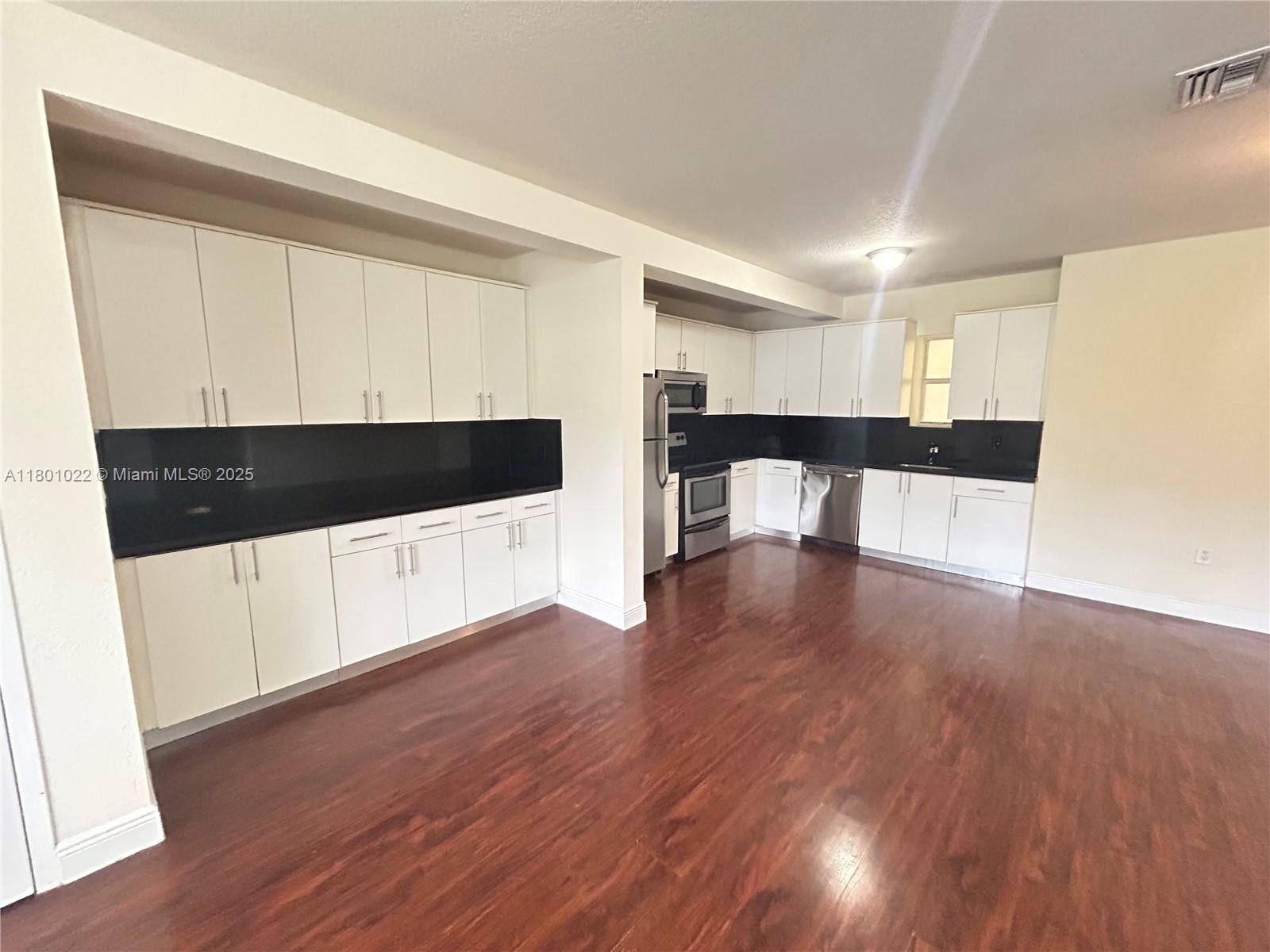 Rental Property at 2931 Sheridan Ave 1, Miami Beach, Miami-Dade County, Florida - Bedrooms: 2 
Bathrooms: 2  - $2,995 MO.