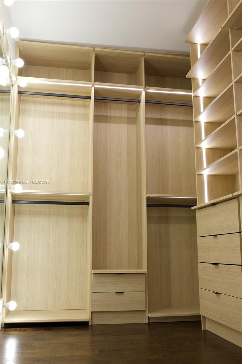 DORAL COMMONS RESIDENTIAL - Residential