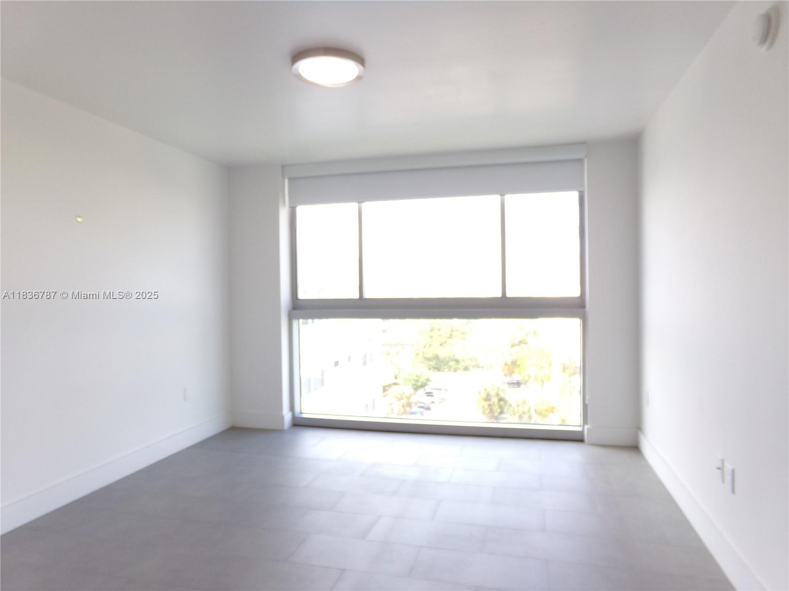 BAY HARBOR CLUB CONDO - Residential