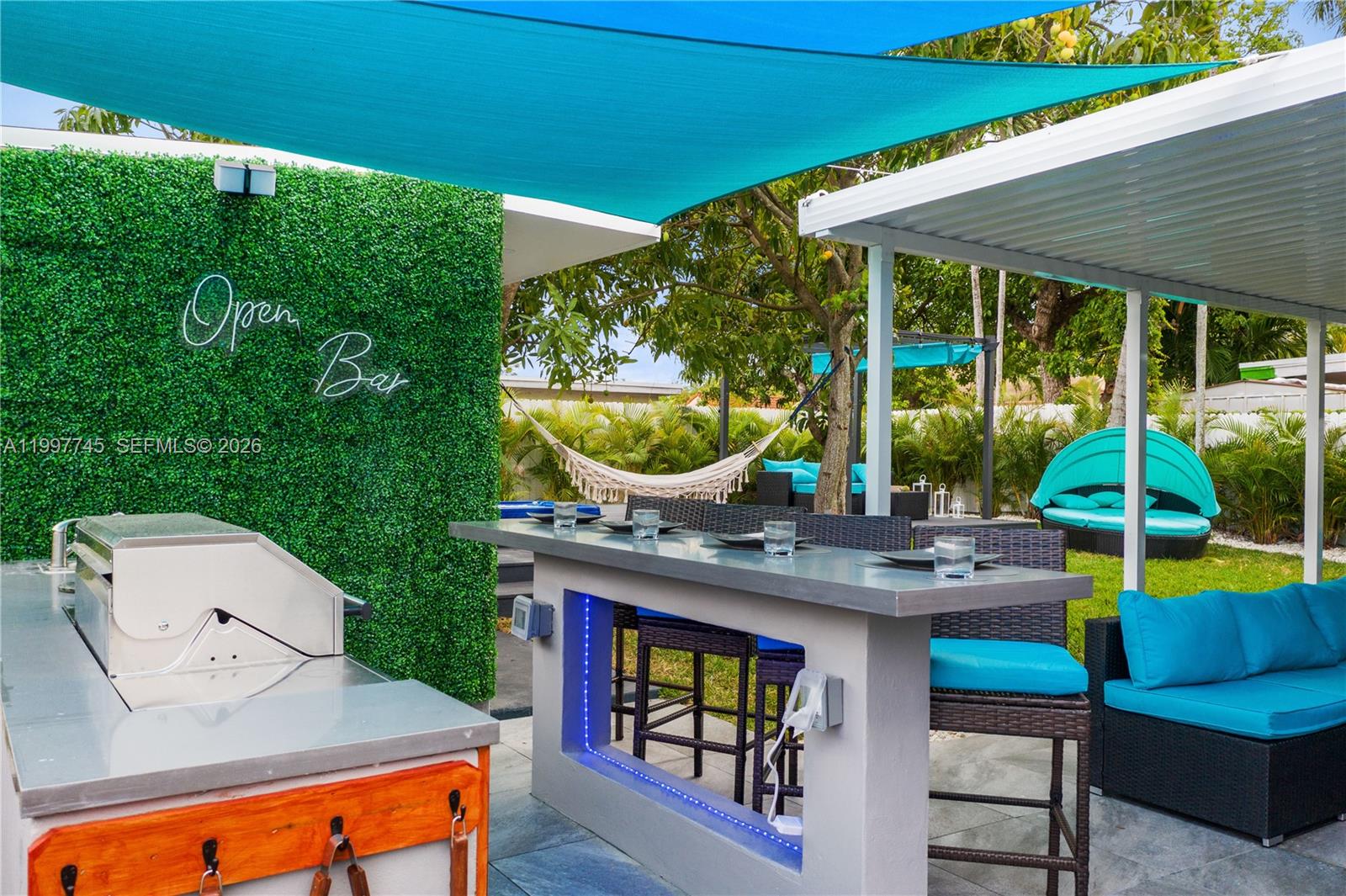 GLENROYAL SUB - Residential