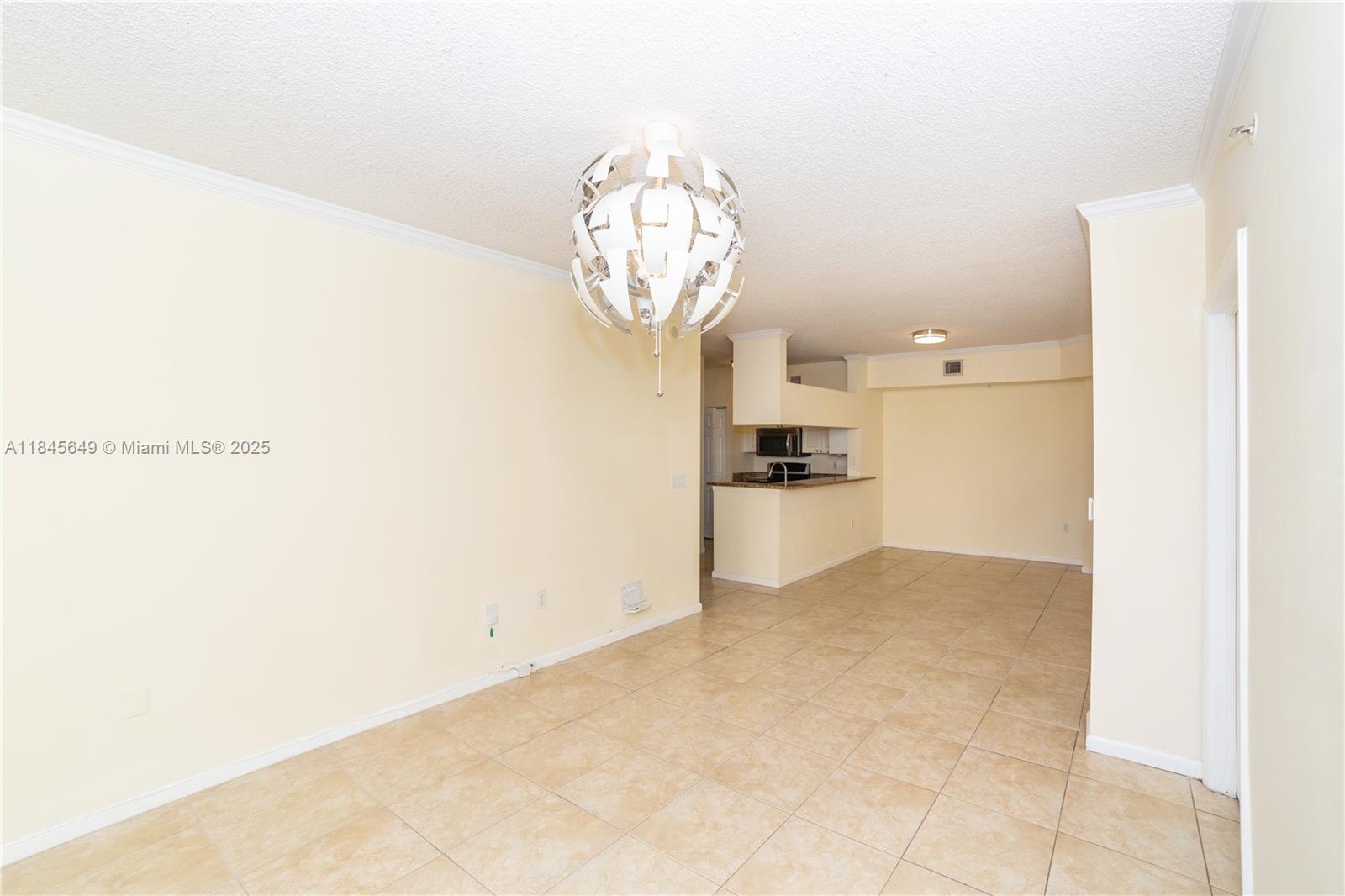 17150 N Bay Rd 2110