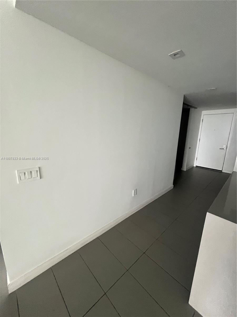 CANVAS CONDO - Residential Lease