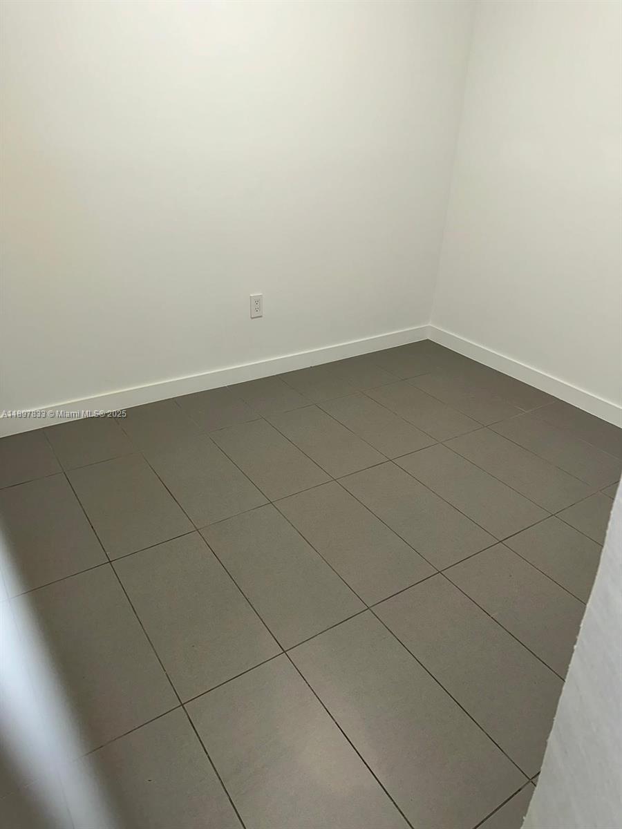 CANVAS CONDO - Residential Lease