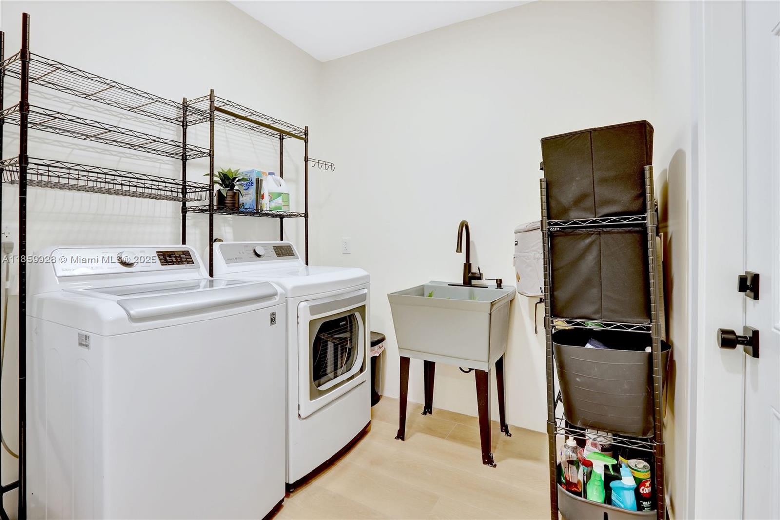 KILLIAN HEIGHTS - Residential