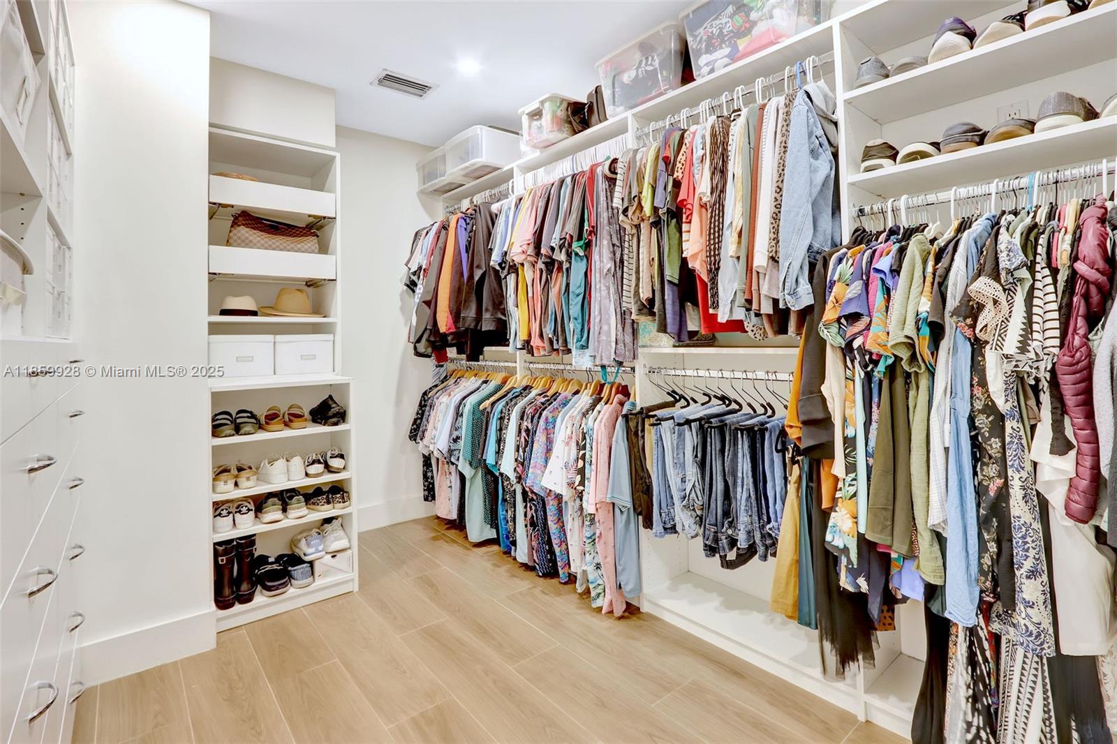 KILLIAN HEIGHTS - Residential