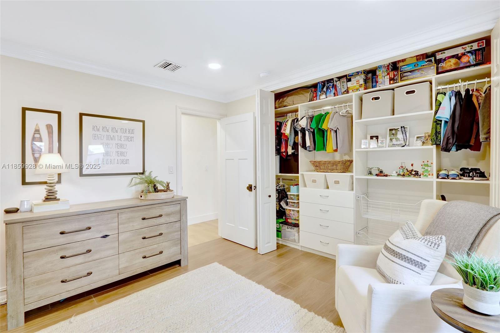 KILLIAN HEIGHTS - Residential