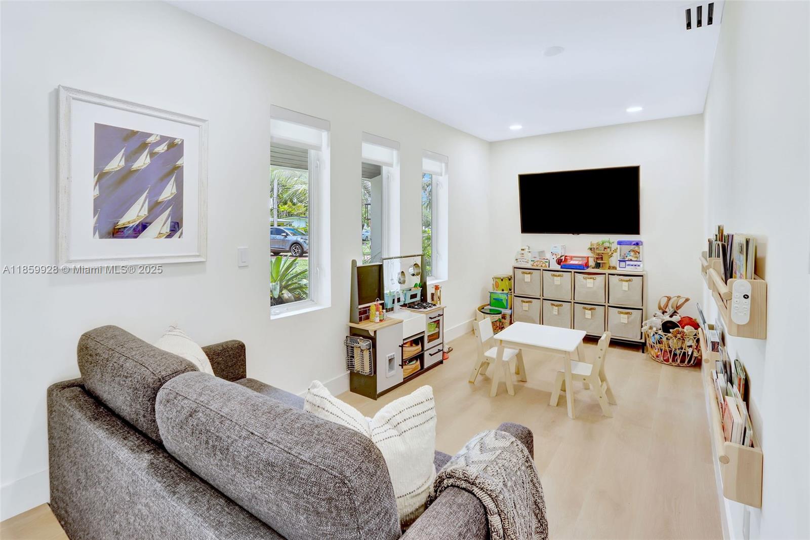 KILLIAN HEIGHTS - Residential