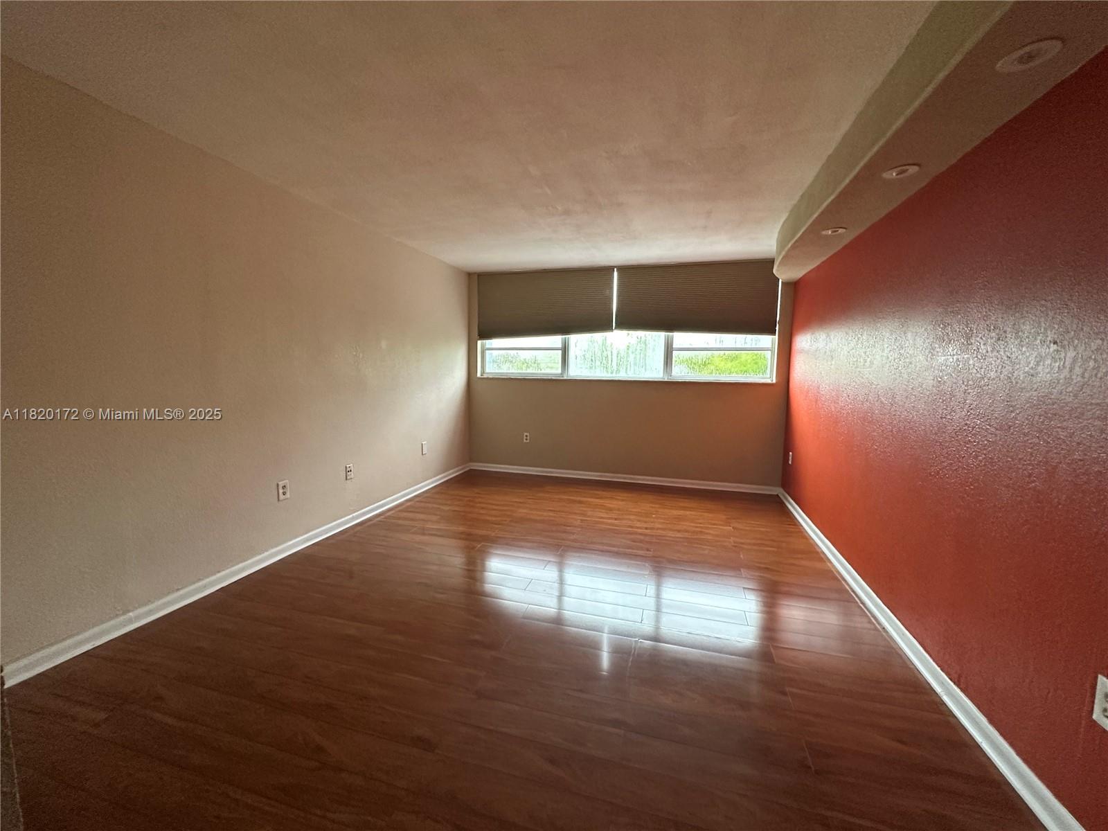 1470 NE 125th Ter 308