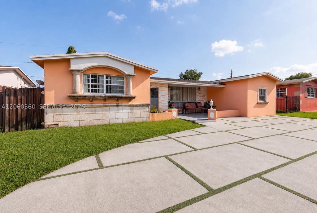 Photo of 7140 Coral Blvd, Miramar, FL 33023 (MLS # A12060360)