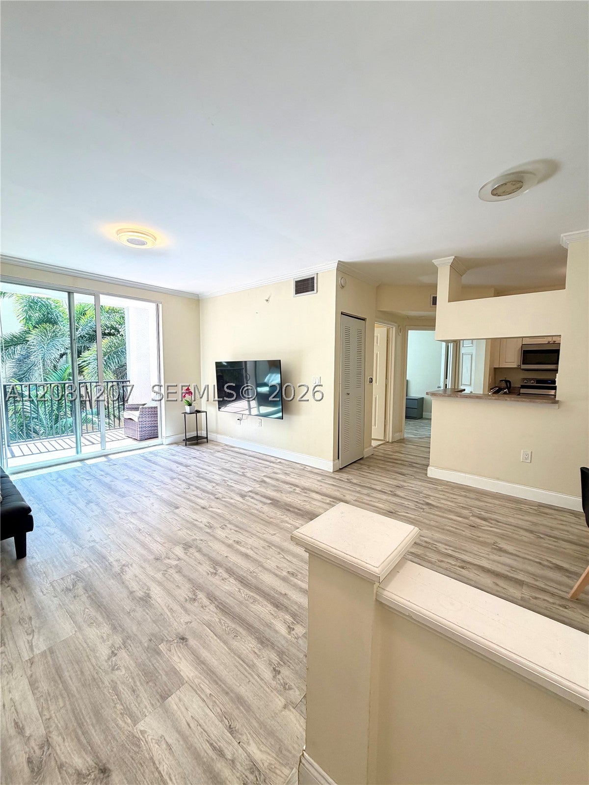 View photos, virtual tours, details... 17150 N Bay Rd 2419