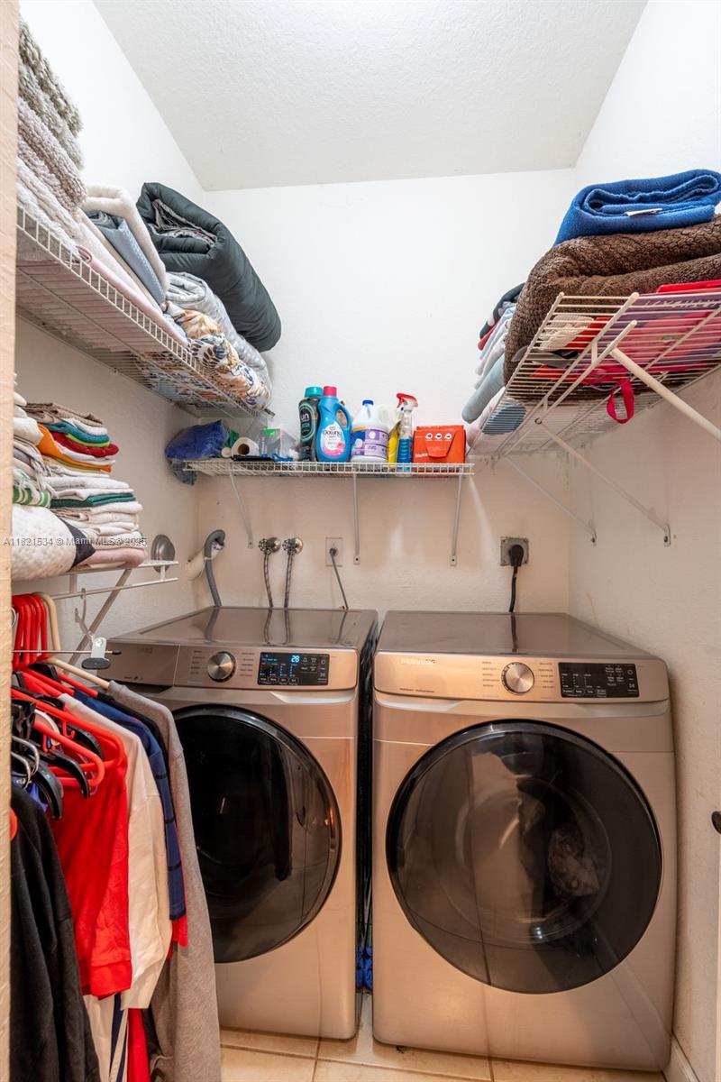 CENTURY BREEZE - Residential