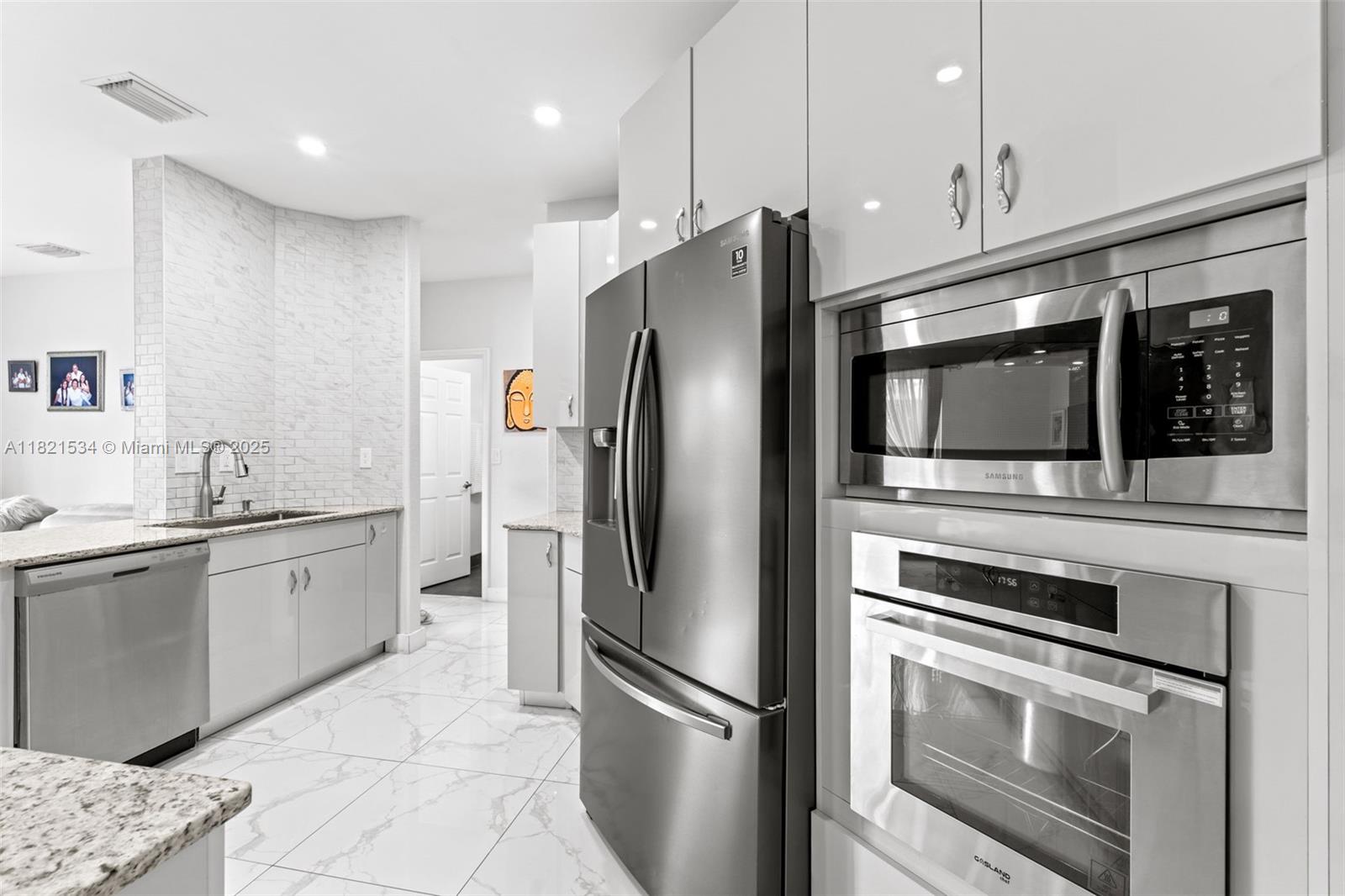 CENTURY BREEZE - Residential