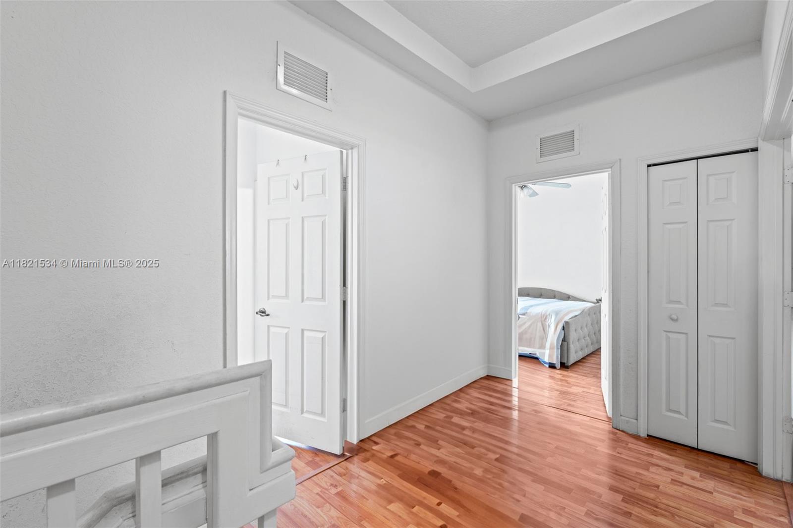 CENTURY BREEZE - Residential