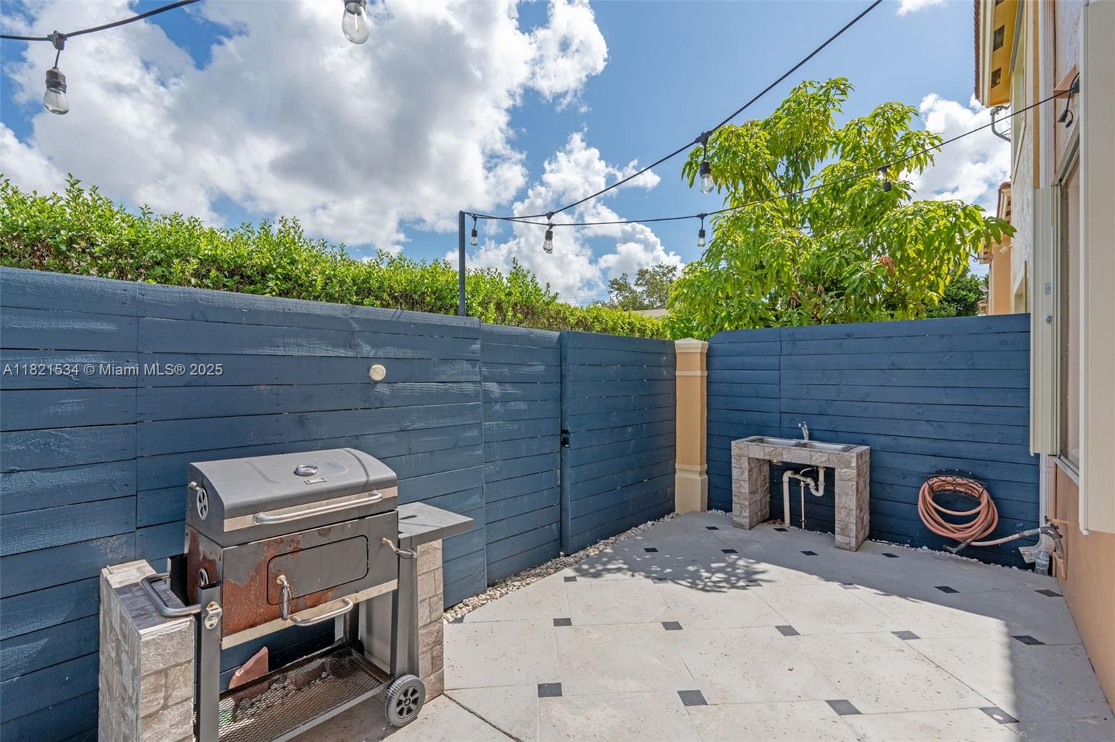 CENTURY BREEZE - Residential