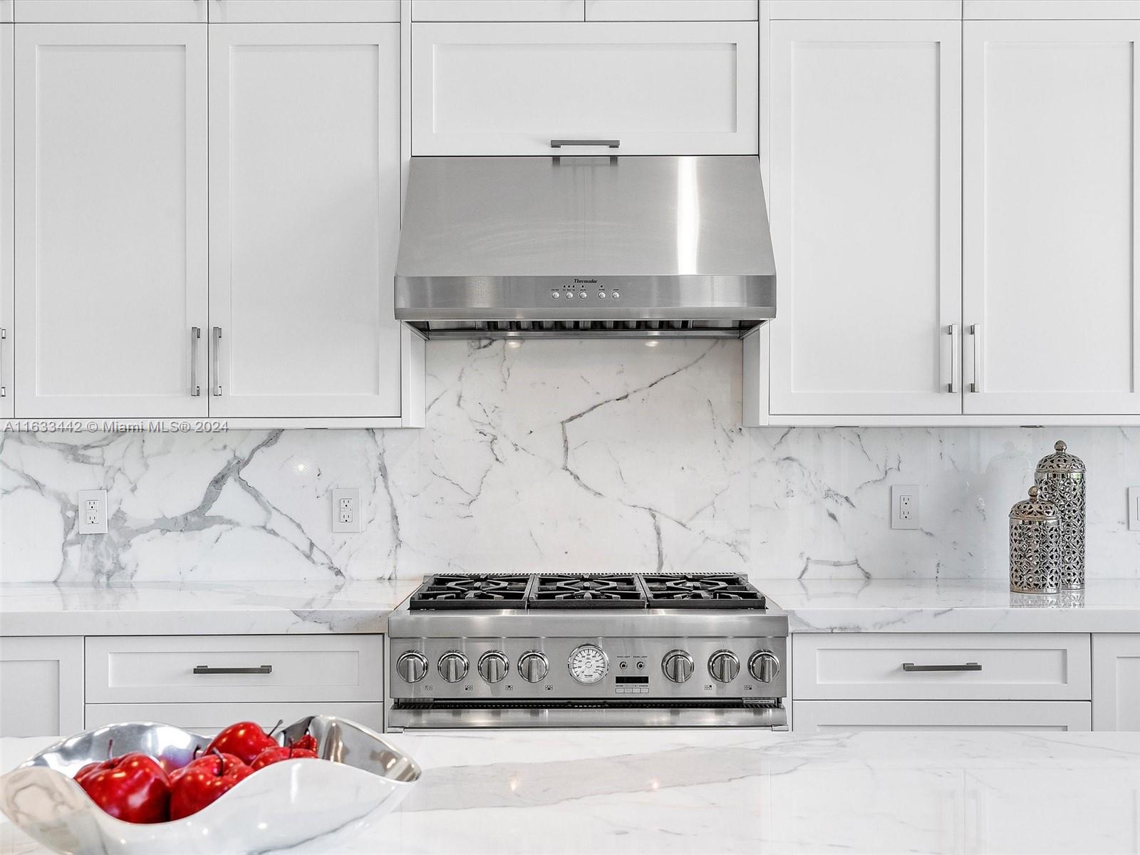 TRIPLE C ESTATES - Residential