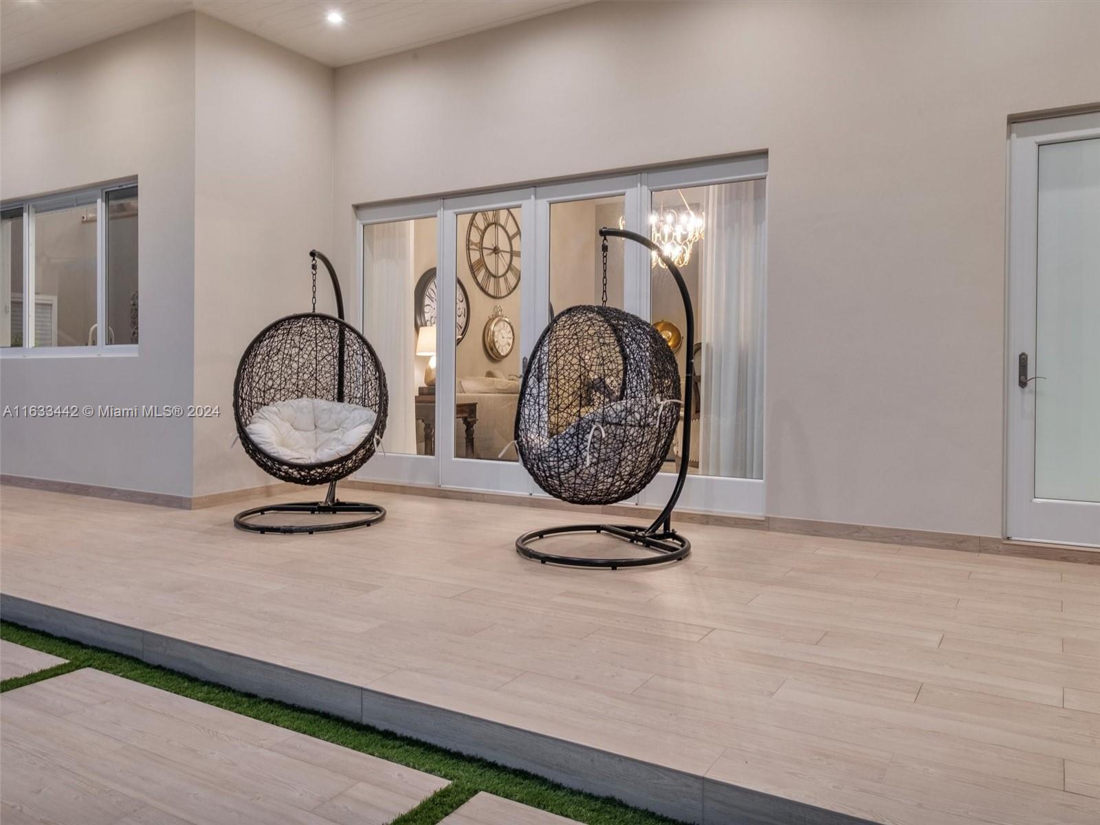 TRIPLE C ESTATES - Residential