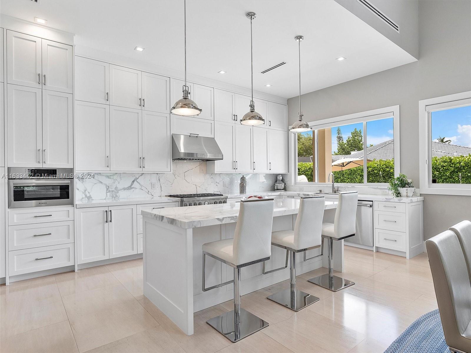 TRIPLE C ESTATES - Residential