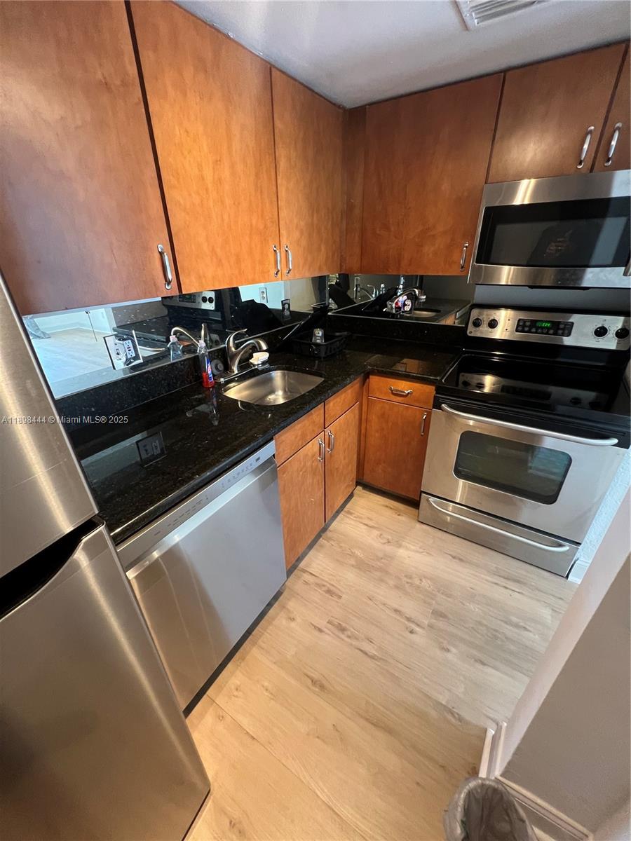 ISOLA CONDO - Residential Lease