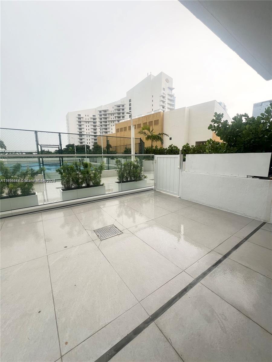 ISOLA CONDO - Residential Lease