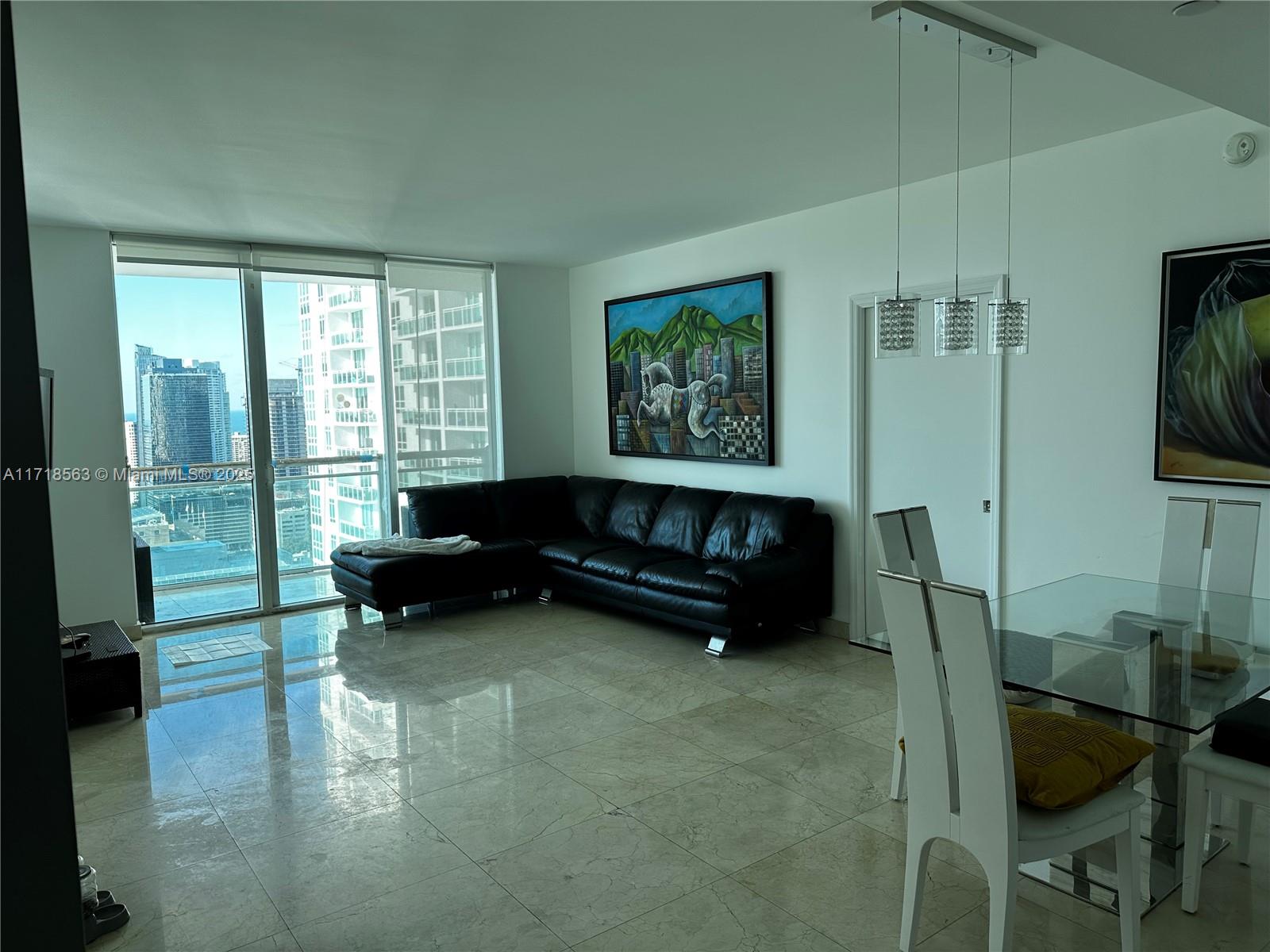 THE PLAZA 851 BRICKELL CO - Residential