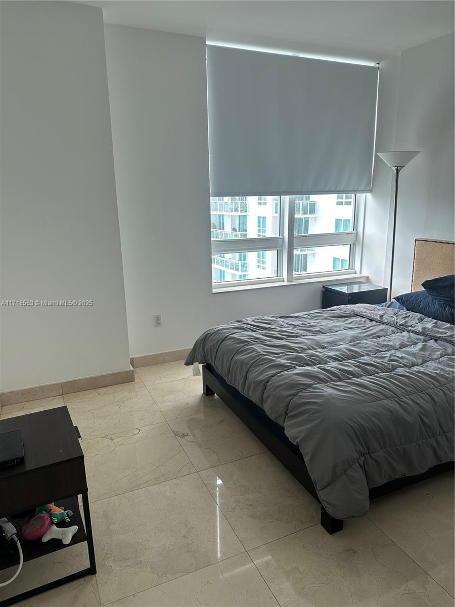 THE PLAZA 851 BRICKELL CO - Residential