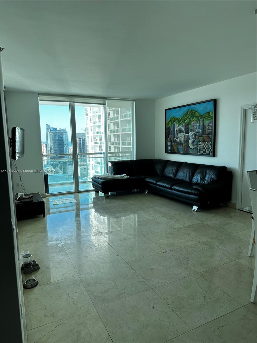 THE PLAZA 851 BRICKELL CO - Residential