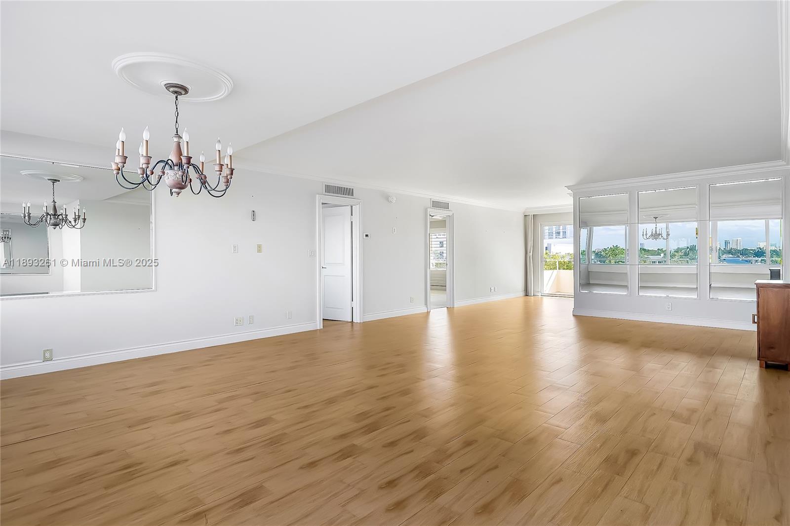 VERSAILLES CO-OP - Residential Lease