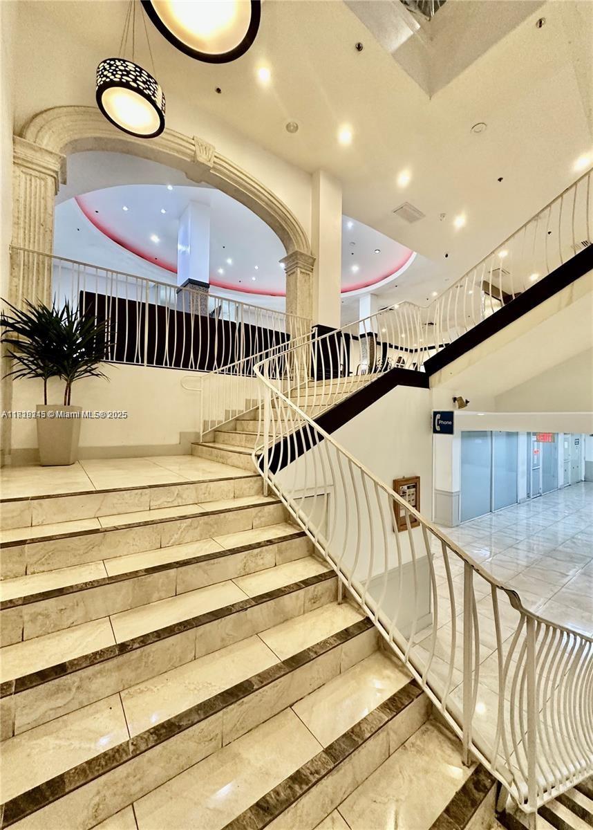 19201 Collins Ave 308, Sunny Isles Beach, Miami-Dade County, Florida - 1 Bathrooms - 