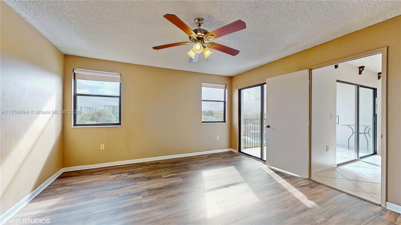 CYPRESS BEND CONDOMINIUM - Residential