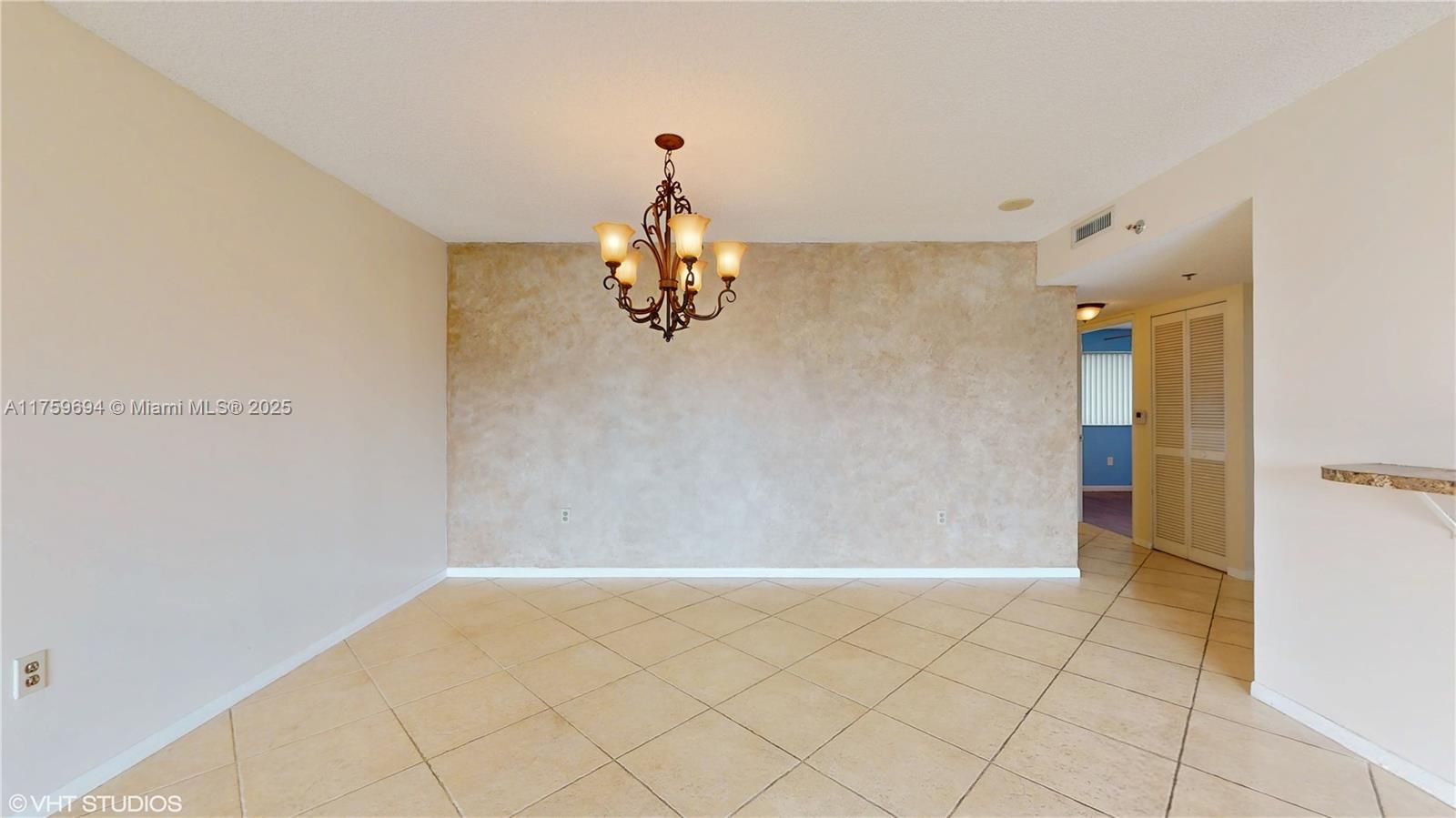 CYPRESS BEND CONDOMINIUM - Residential