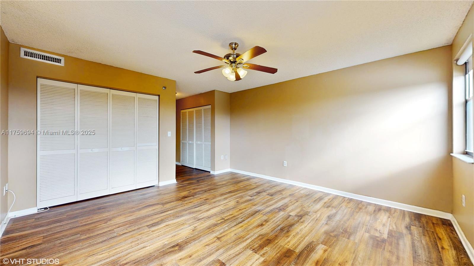 CYPRESS BEND CONDOMINIUM - Residential