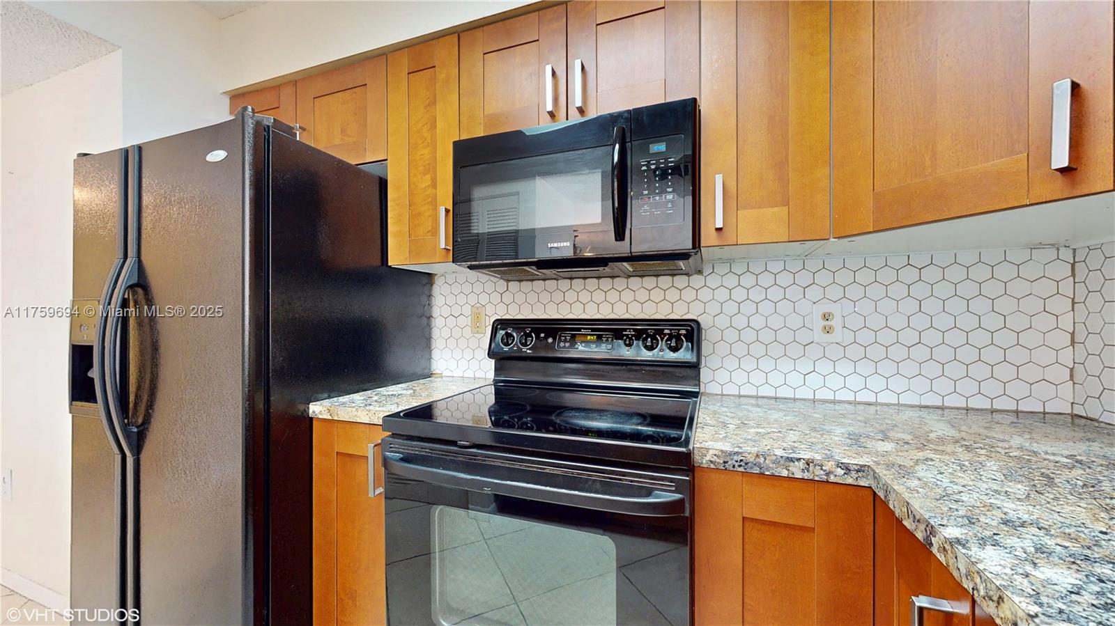 CYPRESS BEND CONDOMINIUM - Residential