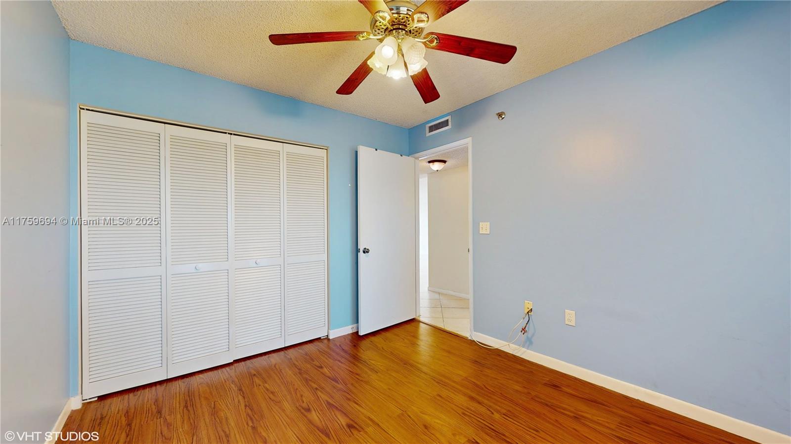 CYPRESS BEND CONDOMINIUM - Residential