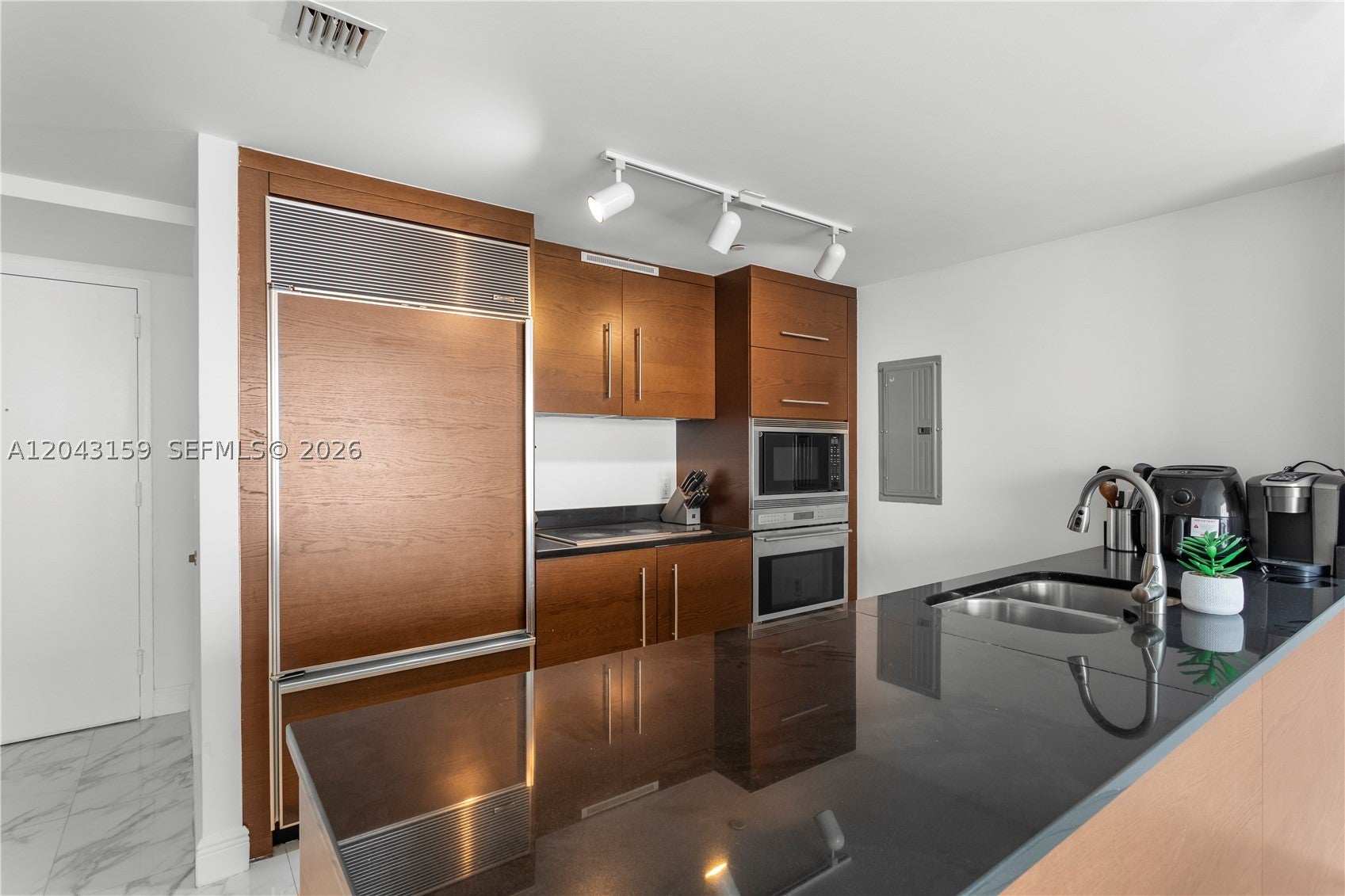 465 Brickell Ave 5505