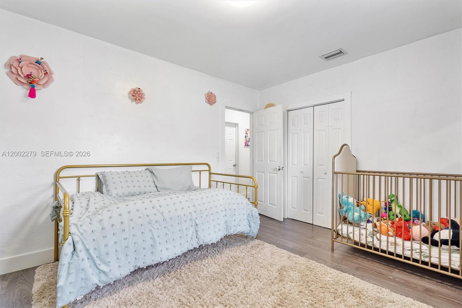 SEMINOLE LAWNS - Residential