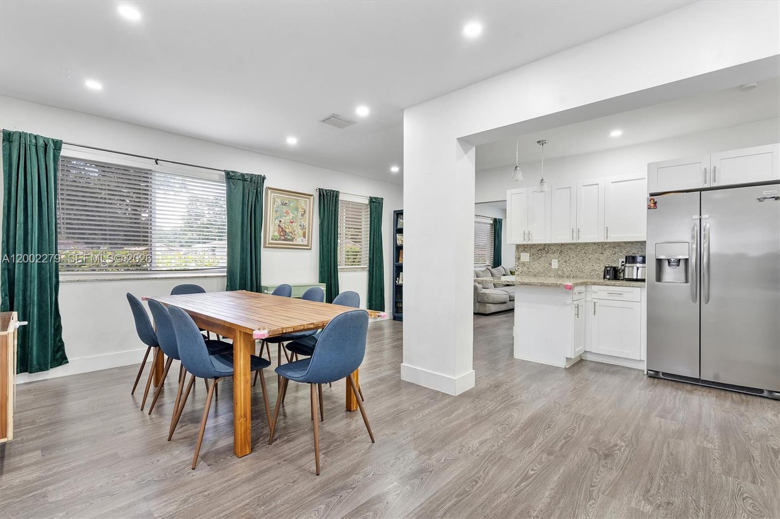 SEMINOLE LAWNS - Residential