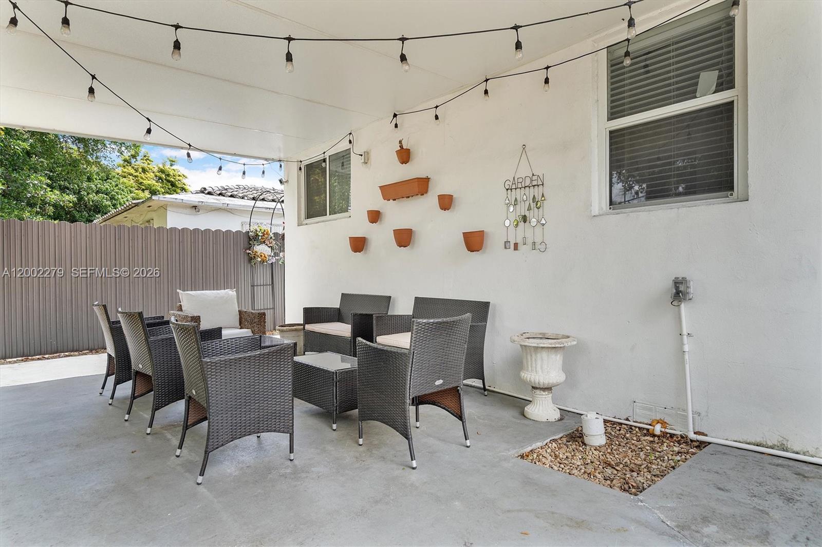 SEMINOLE LAWNS - Residential